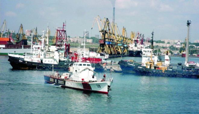 La Garda de Coastă, investiții cu țârâita, probleme multe. Lucrări de reparații pentru ambarcațiuni - gardadecoasta-1533743418.jpg