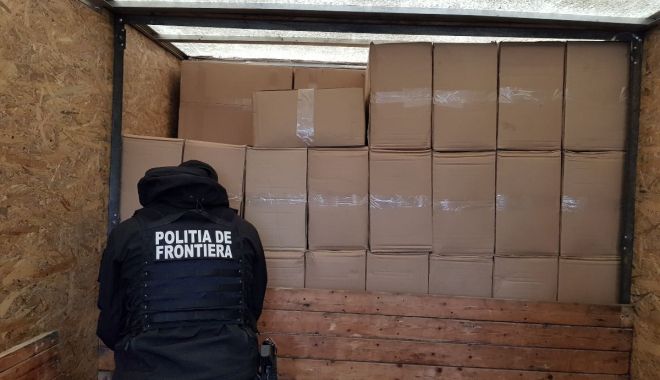 Garda de Coastă: Șoferul dubiței burdușite cu țigări de contrabandă, arestat - gardadecoasta-1579510352.jpg