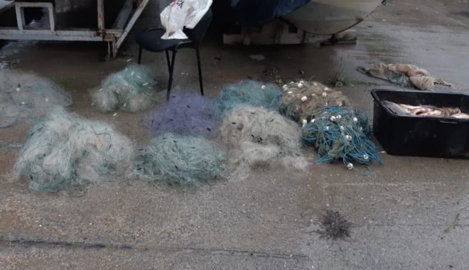 Garda de Coastă. Peşte, icre negre și plase de pescuit, confiscate de polițiștii de frontieră - gardadecoasta1-1607334476.jpg