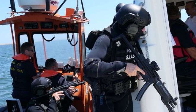 Desfășurare de forțe impresionantă în Marea Neagră, pentru salvarea vieților în pericol - gardaoperatiunesursagardadecoast-1595529767.jpg