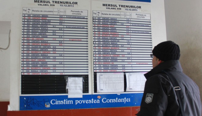 Vagoane suplimentare, pe ruta Constanța - București - garniturimarite-1390932358.jpg