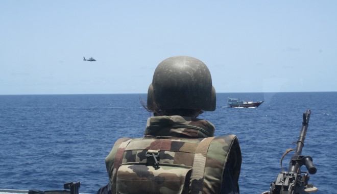 Gărzile înarmate au respins atacul asupra unei navei chinezești - garzileinarmate-1316347966.jpg