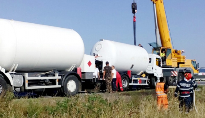 Scurgeri de gaze de la o cisternă încărcată cu GPL - gaz-1509875743.jpg