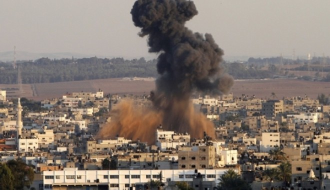 ISRAELUL, BOMBARDAT! - gaza21406637570-1436007406.jpg
