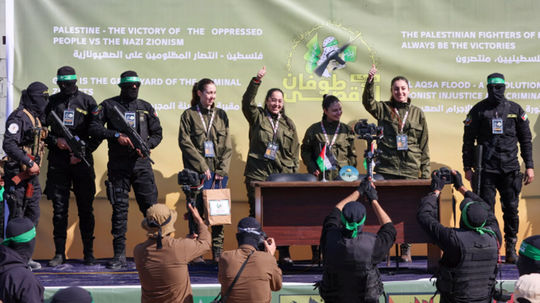 Cele patru ostatice eliberate de Hamas, aduse de armată pe teritoriul israelian