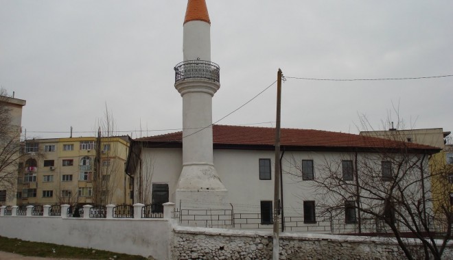 Două secole de la construirea Geamiei din Hârșova - geamia-1348745043.jpg