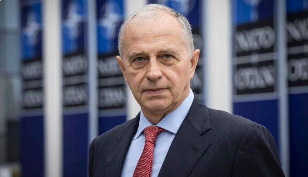 Mircea Geoană: „M-aş bucura ca succesorul meu să fie tot din garnitura mai nouă a NATO” - geoana-1723980851.jpg