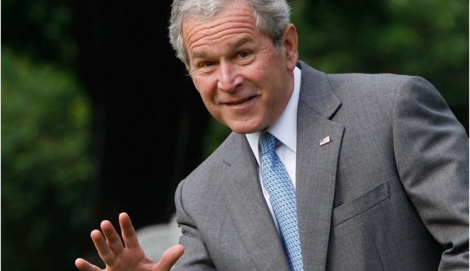 George W. Bush a devenit bunic - georgewbushwavemissmeyet-1366040111.jpg