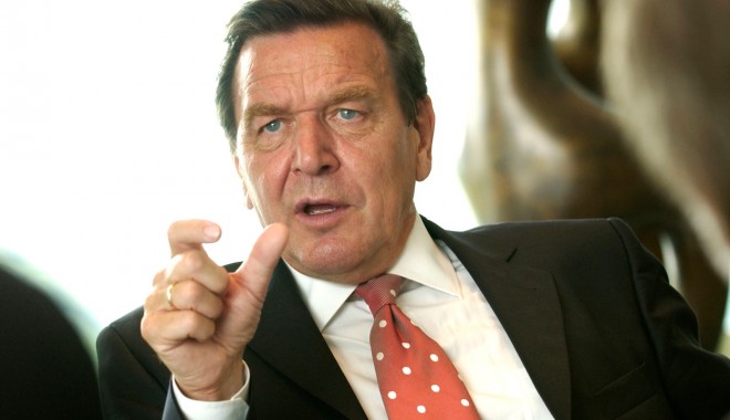Alertă cu bombă! Schröder și ambasadorul rus în Germania, evacuați de la o petrecere - gerhardschroeder-1399981169.jpg