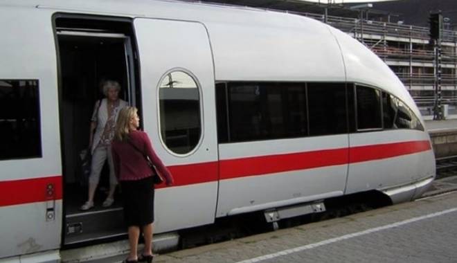 Vagoane de tren pentru femei, în urma valului de agresiuni sexuale comise de migranți - germania620x400-1459176525.jpg