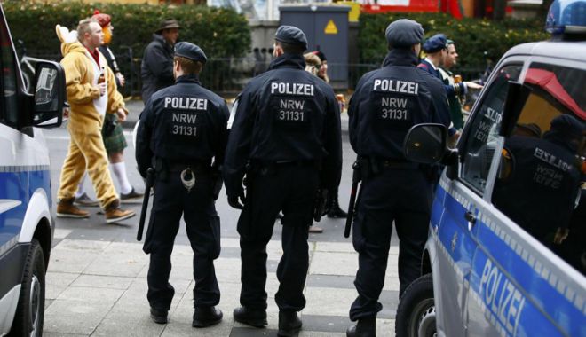 Germania: Cinci suspecți, căutați după un atac asupra unei moschei - germaniacincisuspecti-1520770872.jpg