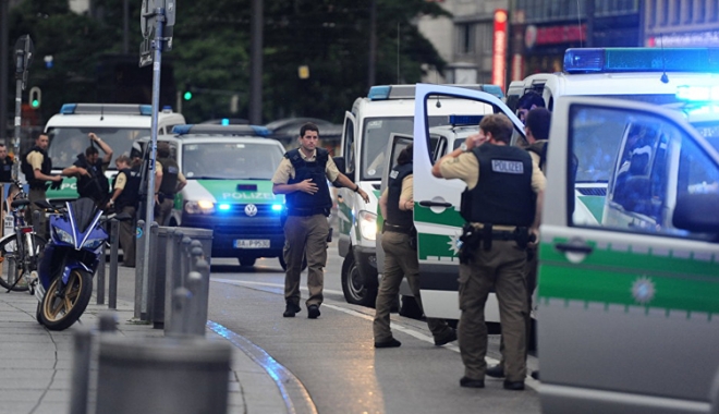 Germania: Poliția a reținut un suspect în atacul cu cuțit din Munchen - germaniapolitia-1508682496.jpg