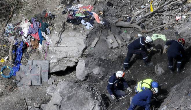 Accident Germanwings / CE INFORMAȚIE DEZMINTE FRANȚA - germanwingscrash-1427879852.jpg