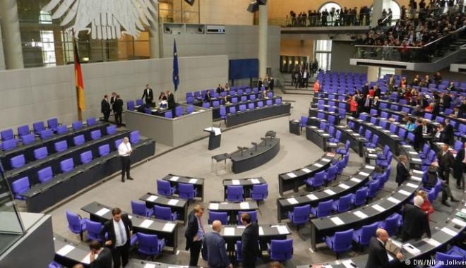 Parlamentari germani consideră că tratamentul aplicat lui Navalnîi este „tortură ţintită” - germanyparliament-1618070107.jpg