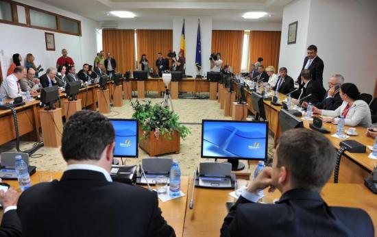Gestionarea fondurilor europene pentru agricultură, dezbătură de debutați - gestionarea-1456914385.jpg