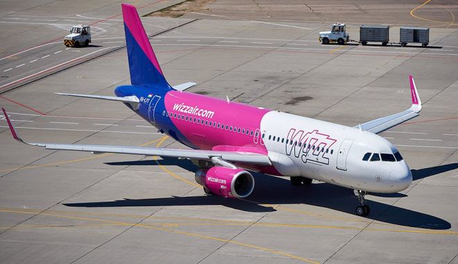 PANICĂ LA BORD! Aterizare de urgență pe Aeroportul Otopeni! - getyourwingswithwizzair965x545-1568034086.jpg