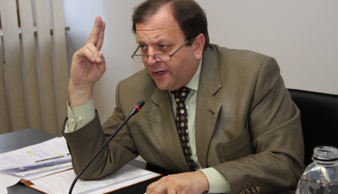 Flutur: Facem apel la USL să pună capăt crizei politice - gheorgheflutur-1344894547.jpg