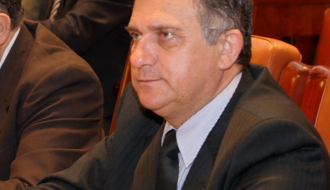 Gheorghe Funar vrea să ajungă președintele României - gheorghefunarcandideaza-1407057513.jpg