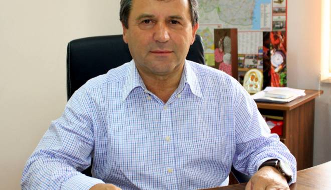 Primăria Albești vrea să facă referendum, Prefectura se opune. 