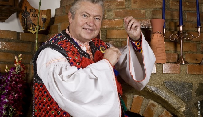 Gheorghe Turda a leșinat pe scenă - gheorgheturdazl-1409149215.jpg