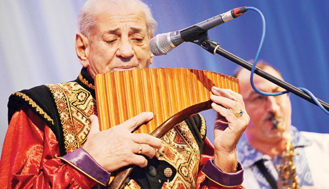 Gheorghe Zamfir sărbătorește 1 Decembrie la malul mării - gheorghezamfir2-1543427903.jpg