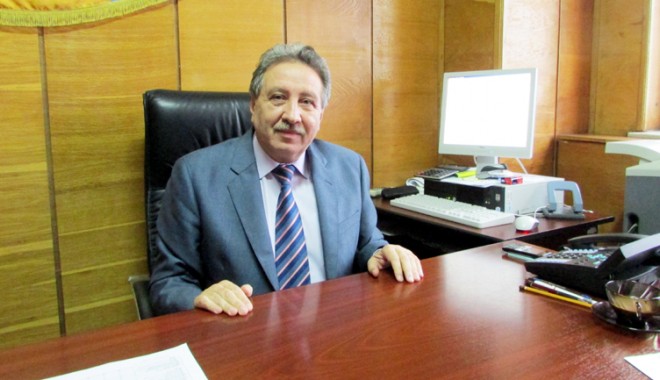 Ghilotina Fiscului  a uitat  numărul execuțiilor - ghilotinafisculuieugenciorici-1405866032.jpg