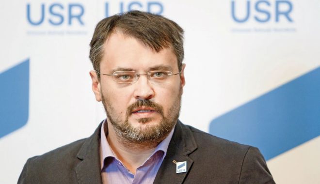 Cristian Ghinea: Ciolacu mimează responsabilitatea vorbind de tăierea posturilor vacante
