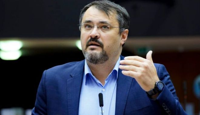 Cristian Ghinea: „Avantajul forţei de muncă ieftine se va epuiza în curând. Trebuie să luăm nişte decizii” - ghinea-forta-munca-1694701226.jpg