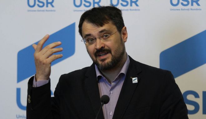 Cristian Ghinea, semnal de alarmă că a fost respins sporul pentru medici - ghinea2-1604603222.jpg