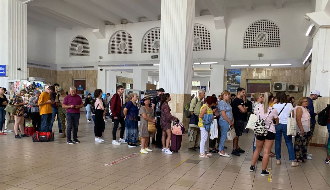 ARF: De astăzi, toţi operatorii de transport feroviar de călători sunt integraţi în Ghişeul Unic - ghiseul-unic-bilete-tren-1713981207.jpg