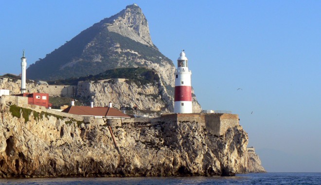 Suspecții Al-Qaida arestați în Spania planificau un atentat în Gibraltar - gibraltar-1344347098.jpg