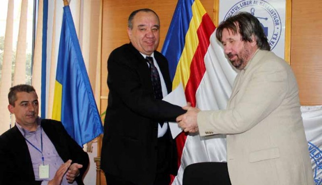 Sindicaliștii din SNC vor candida pe listele lui Dan Diaconescu - gicaslabudedeperodin1-1333286484.jpg
