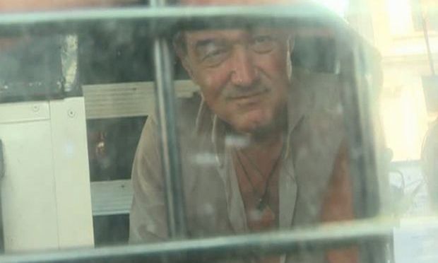 Gigi Becali nu-și lasă familia să vină nici la penitenciarul Poarta Albă - gigi-1383922380.jpg