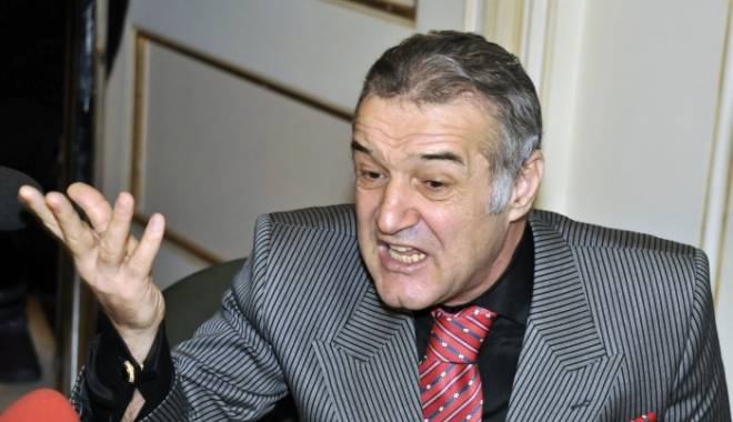 Gigi Becali, în pelerinaj la Muntele Athos - gigi-1428338981.jpg