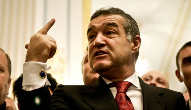 Gigi Becali, LIBER de Crăciun - gigibecali-1417454184.jpg