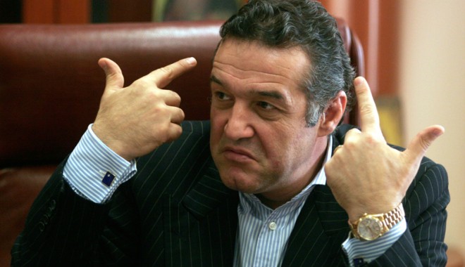 Gigi Becali se prezintă, azi, la Tribunalul Constanța - gigibecaliazitribunal-1390933075.jpg