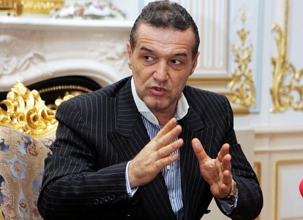 Becali se va decide într-o săptămână dacă va rămâne în PNL - gigibecalidc-1360274277.jpg