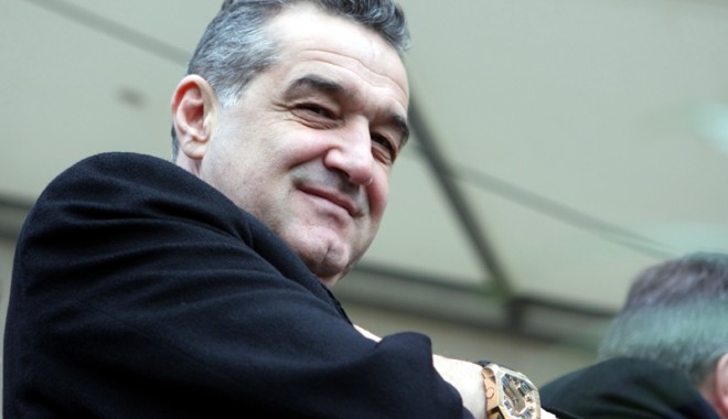 Gigi Becali, transferat  la Poarta Albă - gigibecalijpeg-1383065989.jpg