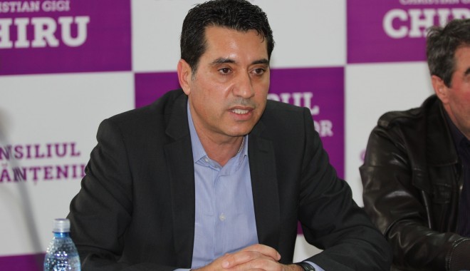 PDL Constanța protestează în fața Prefecturii - gigichiru10-1386256847.jpg