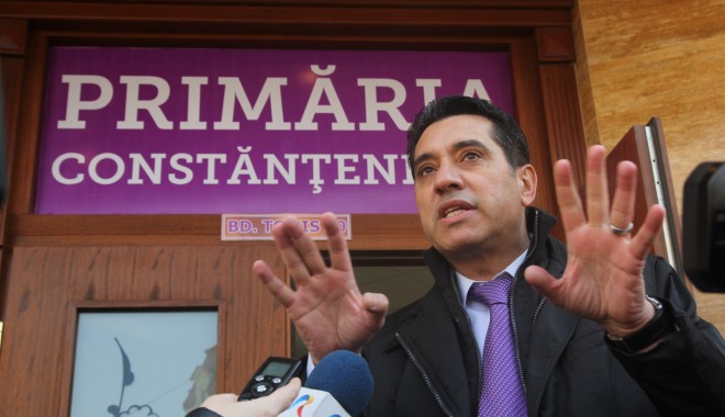 Gigi Chiru, chemat la Poliție pentru declarații - gigichiruprimariaconstantenilor1-1337333600.jpg
