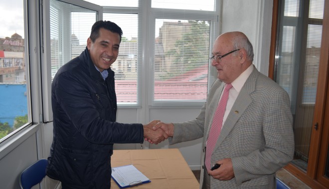 Marcel Dragu a bătut palma cu Gigi Chiru - gigichirusimarceldragu1-1338293853.jpg