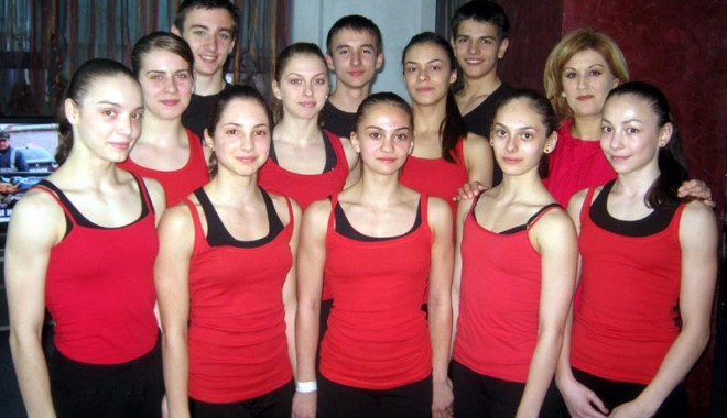 Mondialele se pregătesc pe litoral - gimnastica-1335282147.jpg