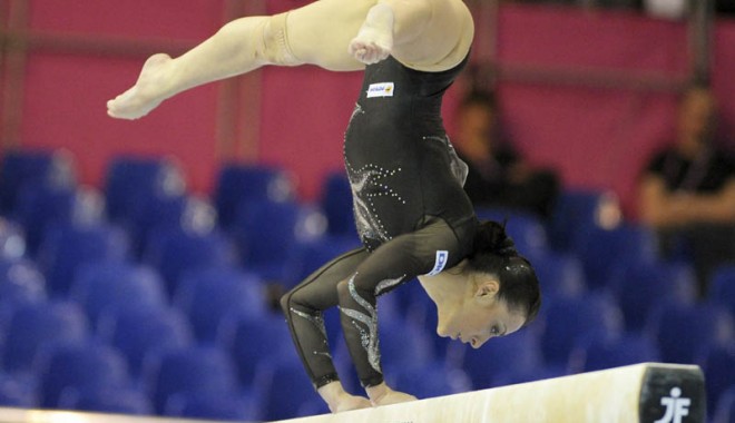 Cătălina Ponor, nominalizată pentru titlul de cel mai bun sportiv din Balcani - gimnasticaponorcatalina-1353528322.jpg