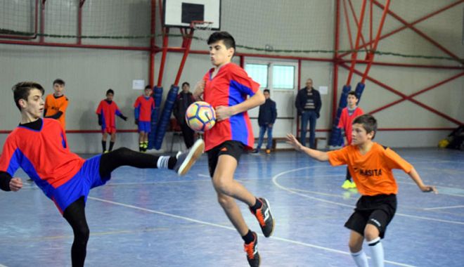 Gimnaziada și Olimpiada Națională a Sportului Școlar, la volei, baschet și fotbal - gimnaziada-1521825624.jpg