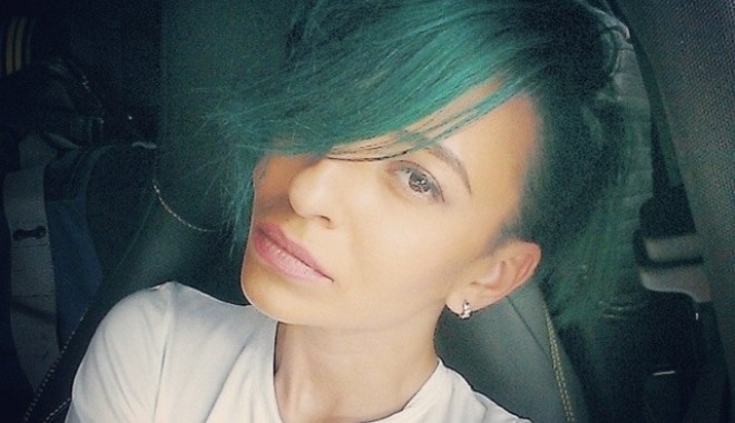 Schimbare radicală de look! Cum arată mai nou Giulia - giulia1-1405325565.jpg
