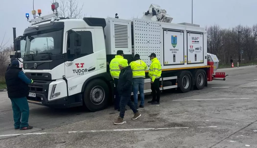 Garda Naţională de Mediu a testat scanerul mobil cu raze X - gnm1-1766061327.webp
