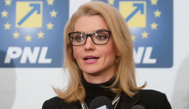 Alina Gorghiu: „Doar Guvernul poate cere Parlamentului amânarea legii 5G” - gorghiu-1620558044.jpg