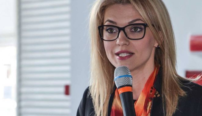 Senatorul Alina Gorghiu a devenit mamă pentru a doua oară - gorghiu1-1539069101.jpg