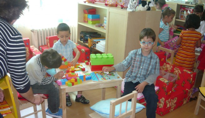 Înscrierea la grădiniță a copiilor de cinci ani, obligatorie din 2015 - gradi31370269400-1381400167.jpg