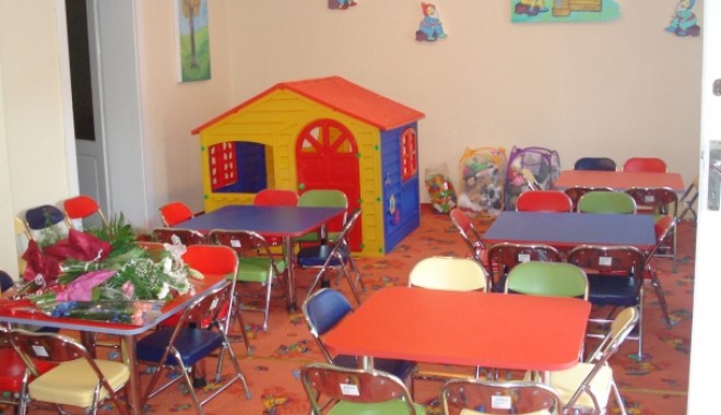 180 de grădinițe vor fi construite cu bani de la guvern - gradinita-1332915635.jpg